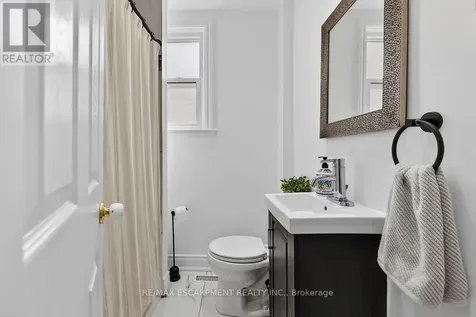 131 Garside Avenue North Hamilton (homeside) ON L8H 4W5
