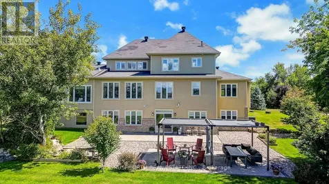365 West Lake Circle Ottawa ON K0A 1L0