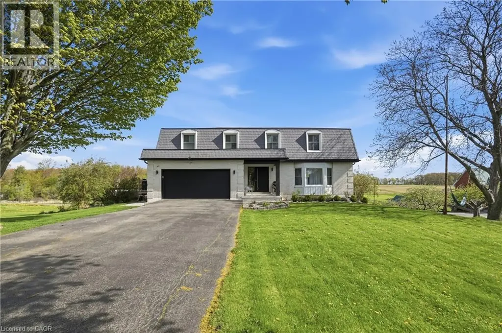 296 Ridge Road West Grimsby ON L3M 4E7