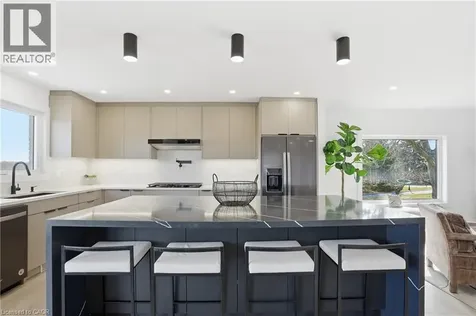 296 Ridge Road West Grimsby ON L3M 4E7