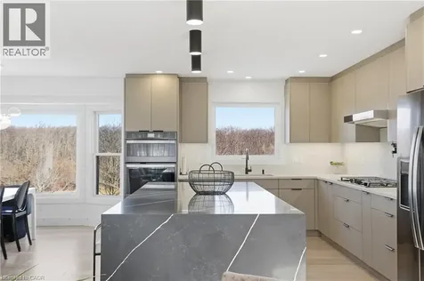 296 Ridge Road West Grimsby ON L3M 4E7
