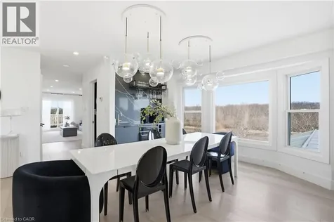 296 Ridge Road West Grimsby ON L3M 4E7
