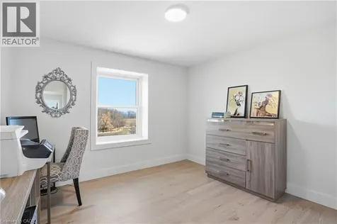 296 Ridge Road West Grimsby ON L3M 4E7