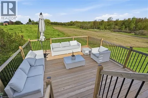 296 Ridge Road West Grimsby ON L3M 4E7