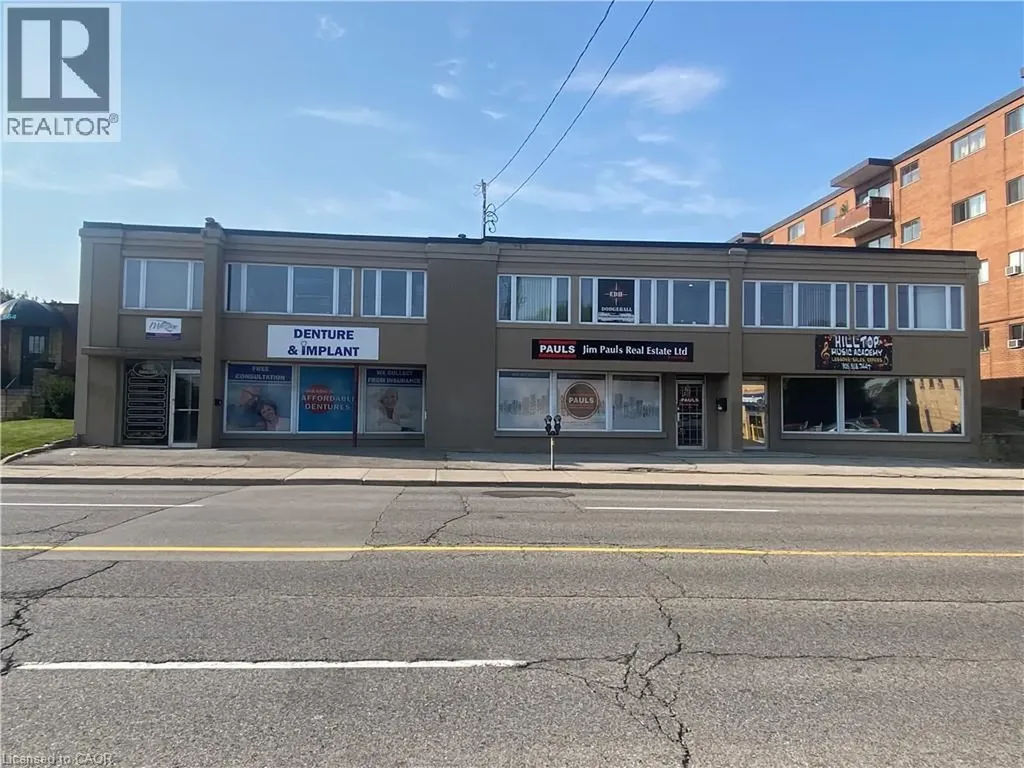 662 Fennell Avenue East Hamilton ON L8V 1V1