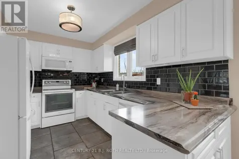 37 Laurentian Lane Orillia ON L3V 7N8