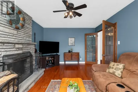 37 Laurentian Lane Orillia ON L3V 7N8