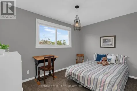 37 Laurentian Lane Orillia ON L3V 7N8