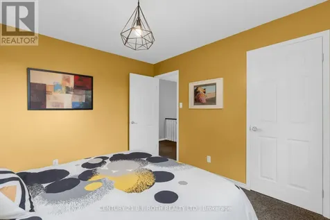 37 Laurentian Lane Orillia ON L3V 7N8
