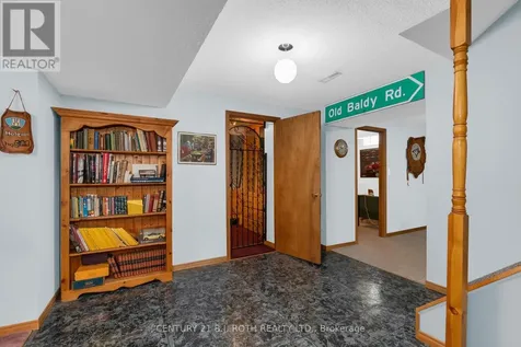 37 Laurentian Lane Orillia ON L3V 7N8