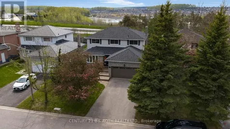 37 Laurentian Lane Orillia ON L3V 7N8