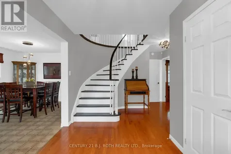 37 Laurentian Lane Orillia ON L3V 7N8