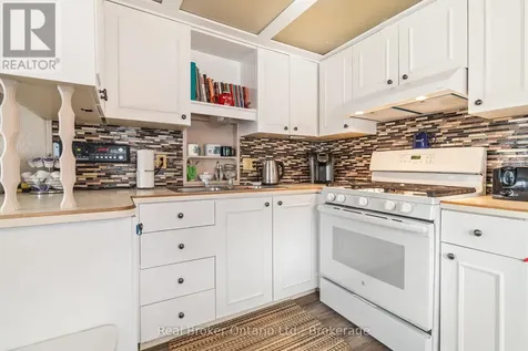 524 Poplar Place Centre Wellington ON N0B 1J0