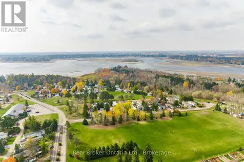 524 Poplar Place Centre Wellington ON N0B 1J0