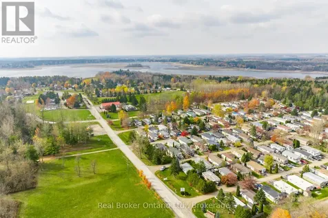 524 Poplar Place Centre Wellington ON N0B 1J0