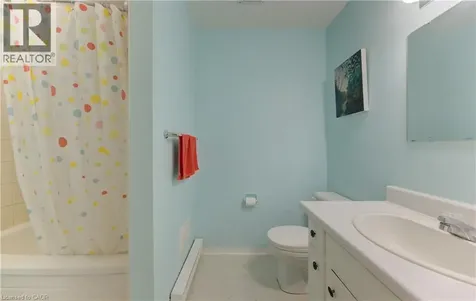 185 Kehl Street Kitchener ON N2M 5B9