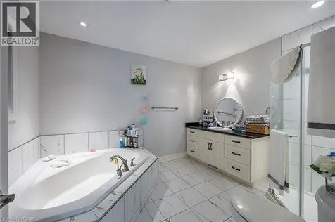 324 Courtland Street Delhi ON N4B 0A8