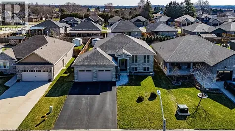 324 Courtland Street Delhi ON N4B 0A8