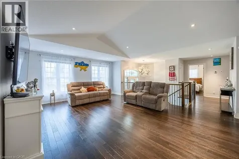 324 Courtland Street Delhi ON N4B 0A8