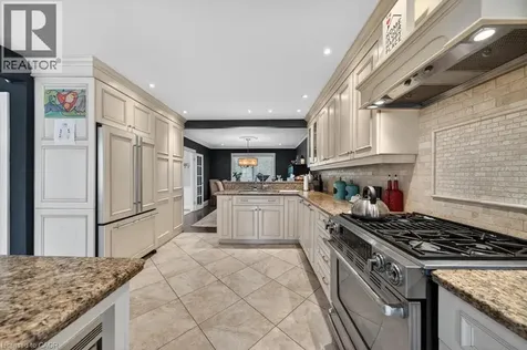 25 Braemar Place Hamilton ON L9C 1C9