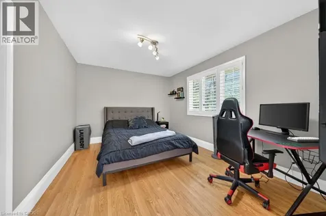 25 Braemar Place Hamilton ON L9C 1C9