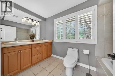 25 Braemar Place Hamilton ON L9C 1C9