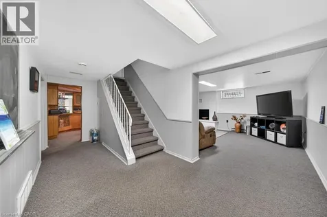 25 Braemar Place Hamilton ON L9C 1C9