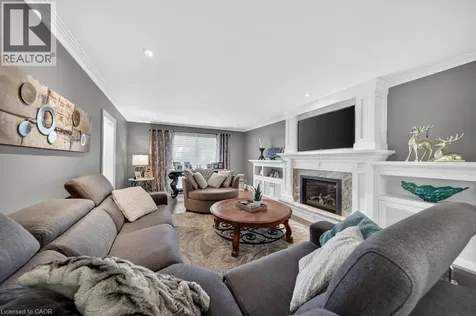 25 Braemar Place Hamilton ON L9C 1C9