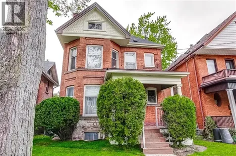 18 Fairleigh Crescent Hamilton ON L8M 2K9