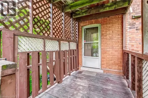 18 Fairleigh Crescent Hamilton ON L8M 2K9