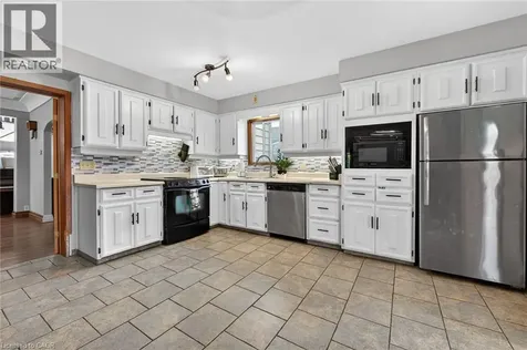 827 Pine Street Dunnville ON N1A 2M6