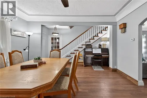 827 Pine Street Dunnville ON N1A 2M6