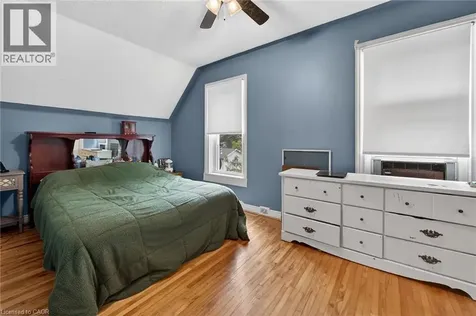 827 Pine Street Dunnville ON N1A 2M6