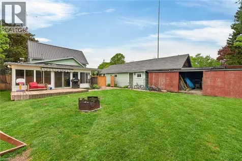 827 Pine Street Dunnville ON N1A 2M6