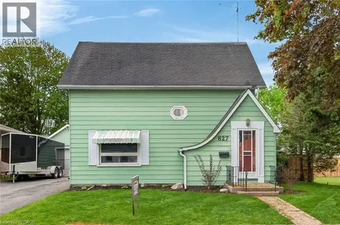 827 Pine Street Dunnville ON N1A 2M6