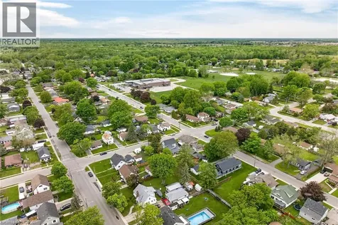827 Pine Street Dunnville ON N1A 2M6