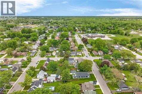 827 Pine Street Dunnville ON N1A 2M6