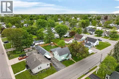 827 Pine Street Dunnville ON N1A 2M6