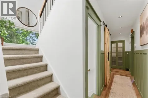 23 Marion Crescent Dundas ON L9H 1H9