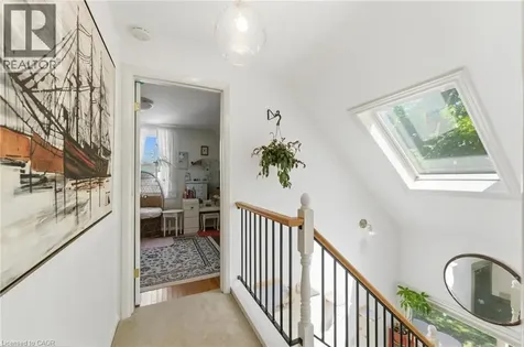 23 Marion Crescent Dundas ON L9H 1H9
