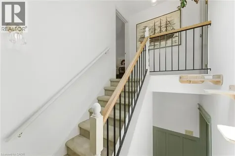 23 Marion Crescent Dundas ON L9H 1H9