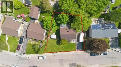 23 Marion Crescent Dundas ON L9H 1H9