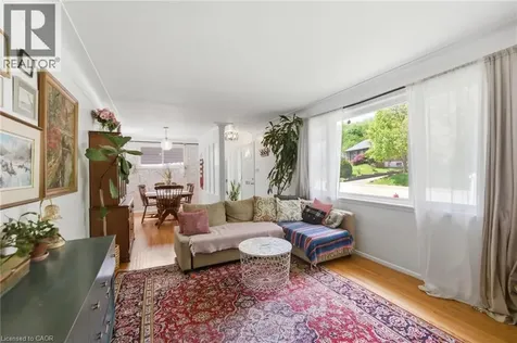 23 Marion Crescent Dundas ON L9H 1H9