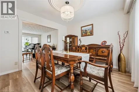 488 Heather Hill Place Waterloo ON N2T 1H7
