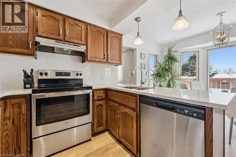 488 Heather Hill Place Waterloo ON N2T 1H7