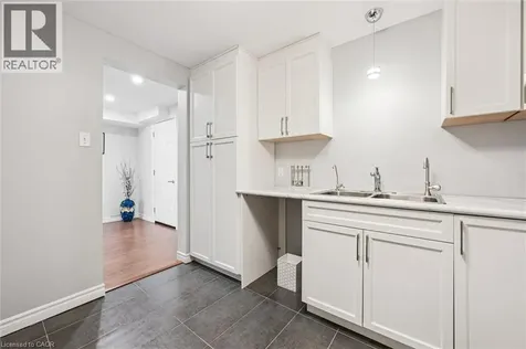 488 Heather Hill Place Waterloo ON N2T 1H7
