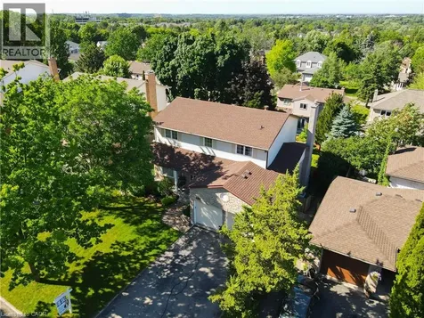 488 Heather Hill Place Waterloo ON N2T 1H7