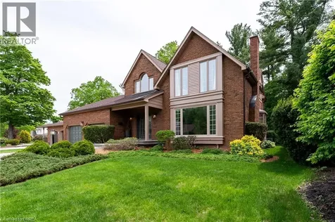9 Scarfe Gardens Brantford ON N3T 6B2
