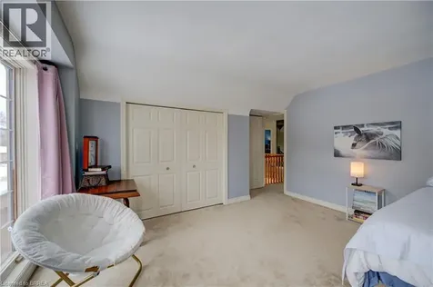 9 Scarfe Gardens Brantford ON N3T 6B2