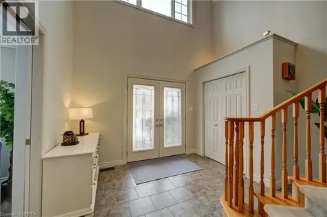 9 Scarfe Gardens Brantford ON N3T 6B2